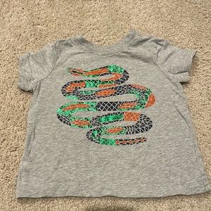 Hanna Andersson snake t-shirt, 18-24 months